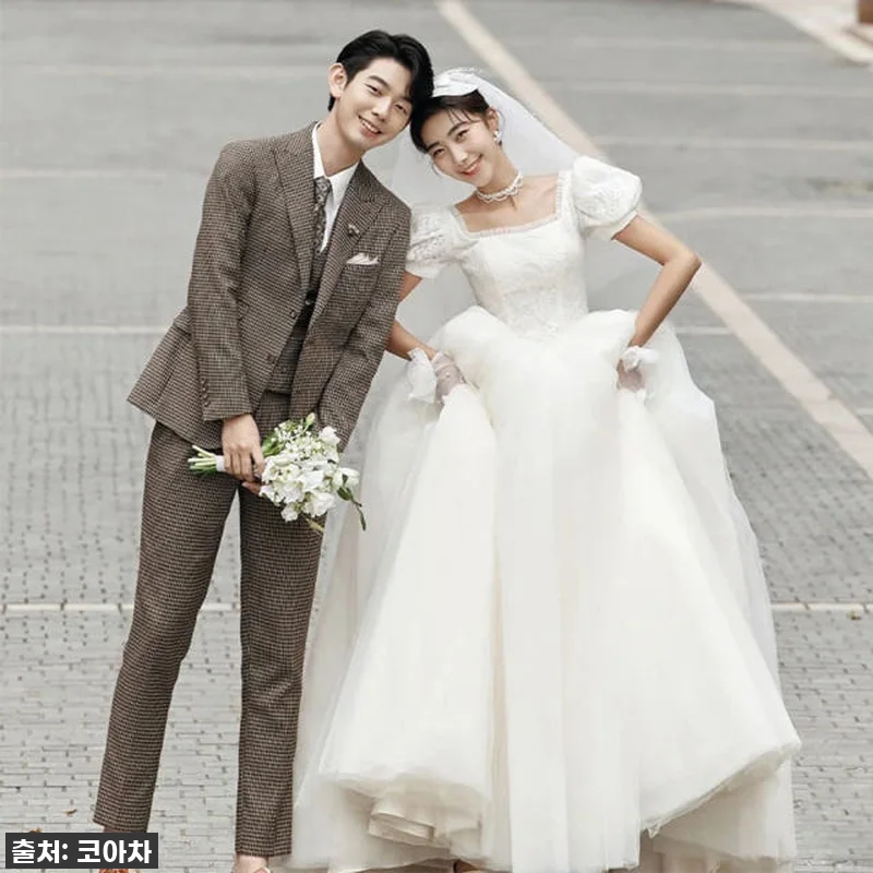 인생샷 보장! 스퀘어넥 웨딩드레스 대 관련 이미지 1