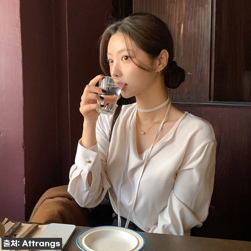 로에나 스트랩 세트 드레이프 블라우스 관련 이미지 1