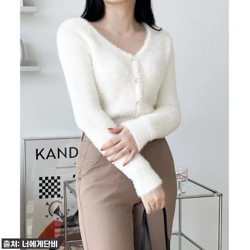 ✨️품절임박! 보석단추 앙고라 크롭 관련 이미지 3