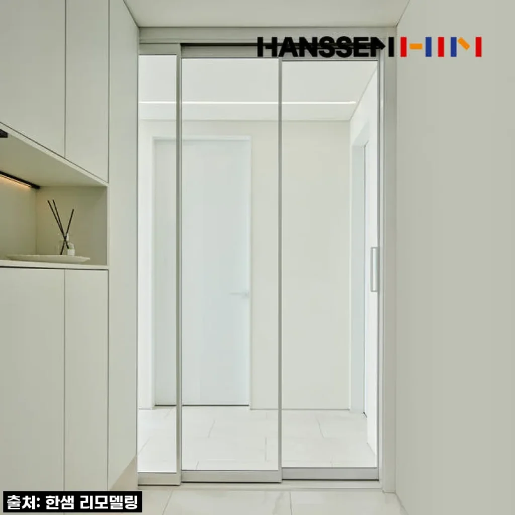 우리 집 현관이 갤러리로 변신! 한샘 라이트 3연동 중문 내돈내산 찐후기
