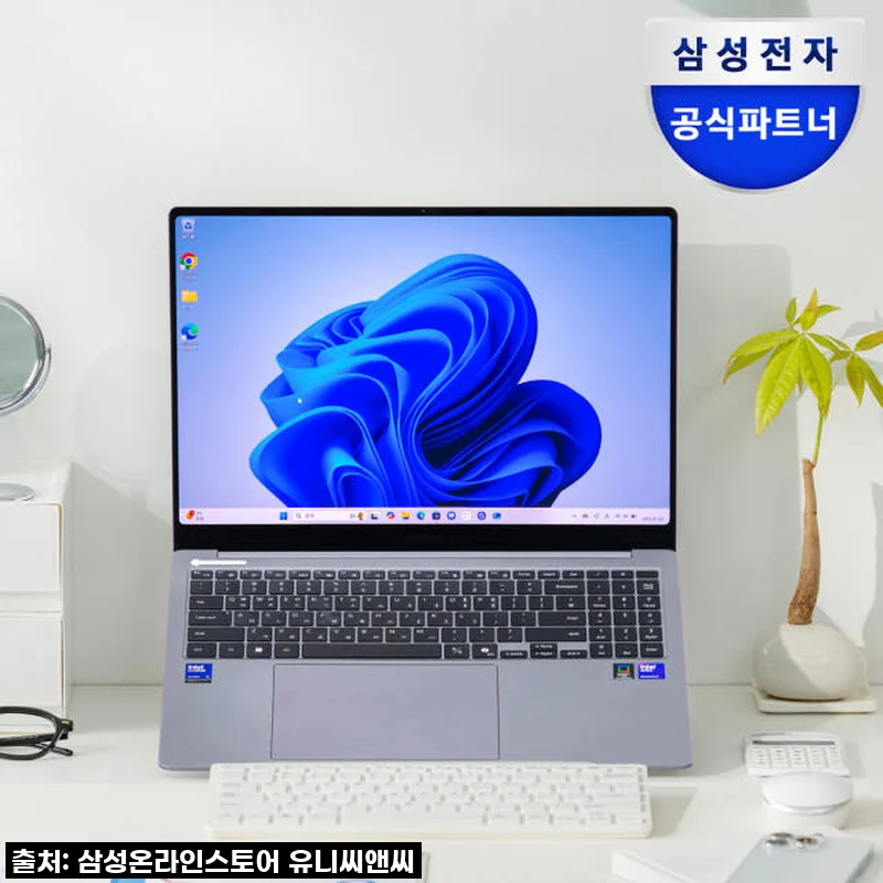 [실사용 리뷰] 삼성전자 갤럭시북5 프로, 유튜버도 반한 압도적인 성능과 휴대성! (NT960XHA-K52A U5 32GB 256GB)
