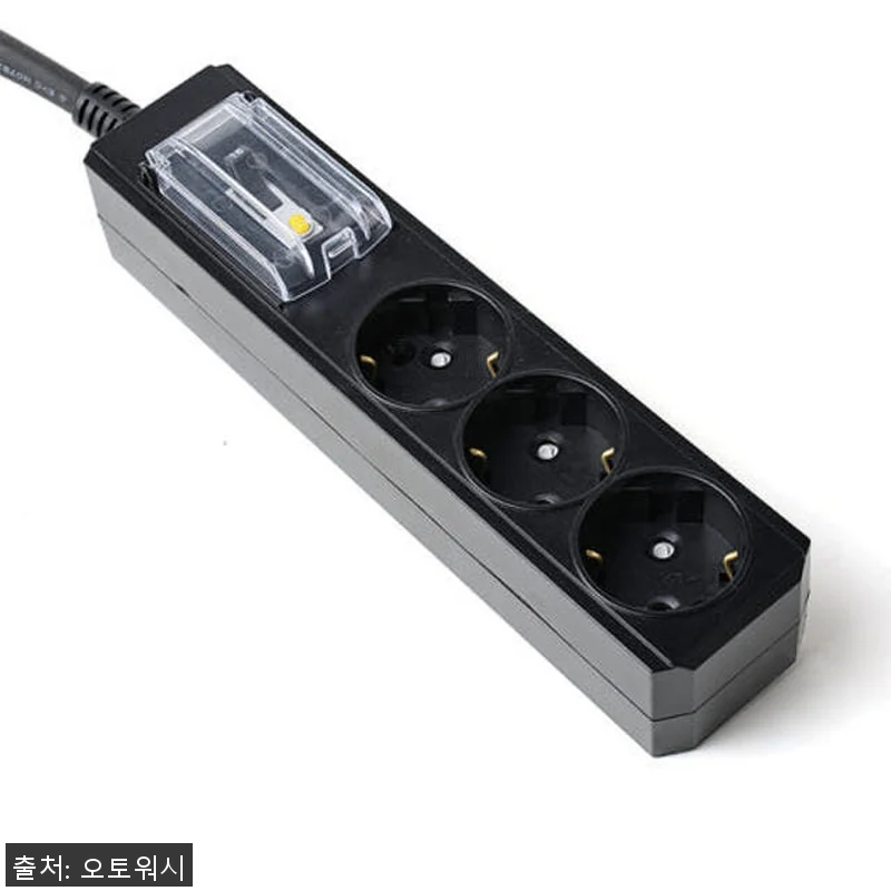 디테일링 V2L 커넥터 멀티탭 3구 관련 이미지 2