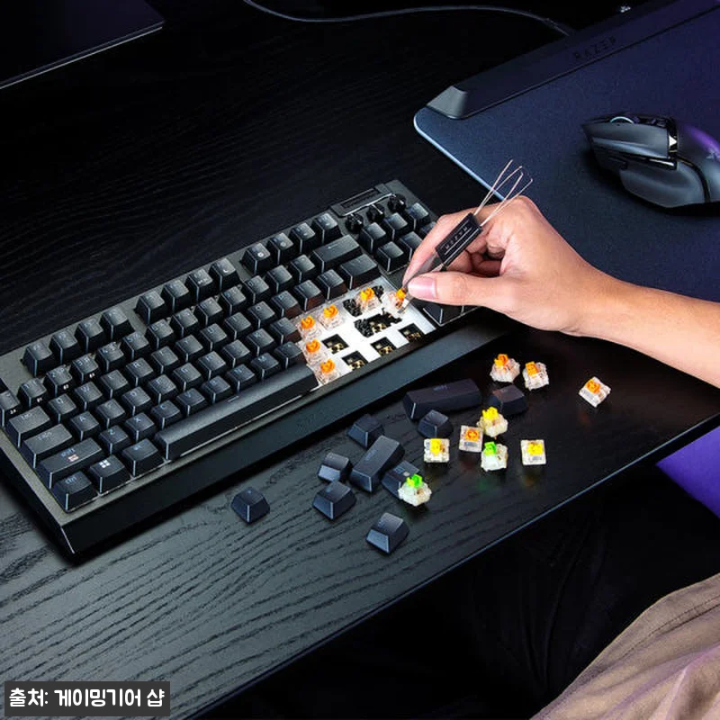 레이저 블랙위도우 V4 TKL 하이퍼 관련 이미지 2